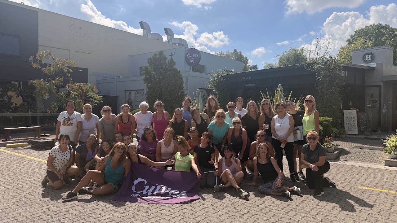 Circuito de entrenamiento exclusivo para mujeres Curves Castelar